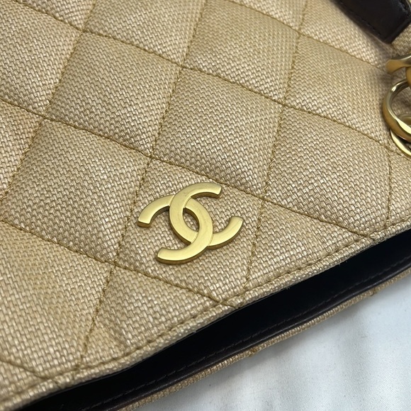 Chanel Grand Tote in Grasscloth Linen Shoulder Tote Bag - Picture 6 of 14